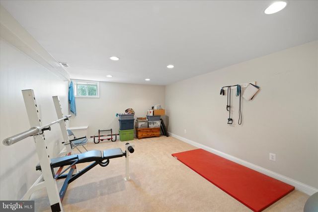 921 FISHPAW RD, Berryville, VA 22611
