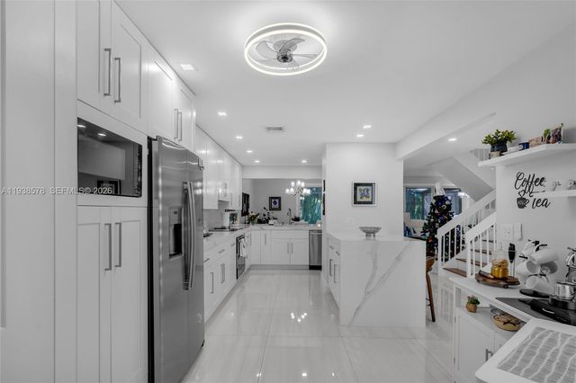 4737 NW 98th Pl, Doral, FL 33178