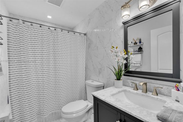 4737 NW 98th Pl, Doral, FL 33178