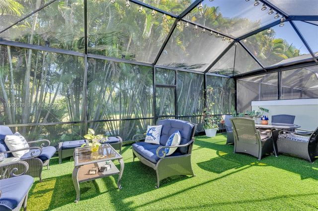 4737 NW 98th Pl, Doral, FL 33178