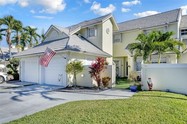 4737 NW 98th Pl, Doral, FL 33178