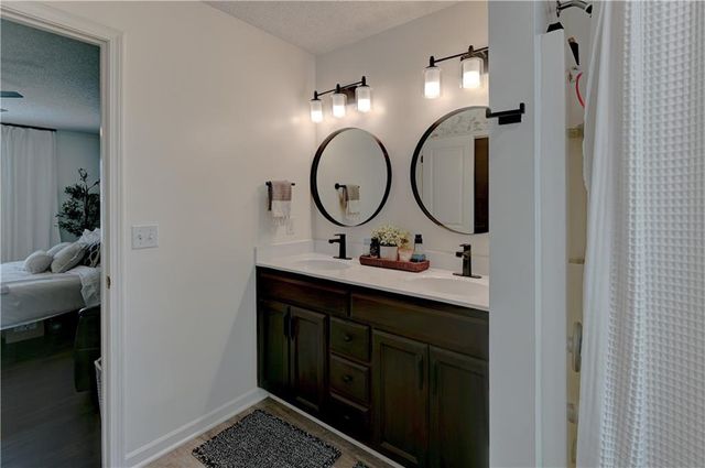 4523 Edgehill Street, Leavenworth, KS 66048