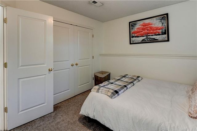 4523 Edgehill Street, Leavenworth, KS 66048