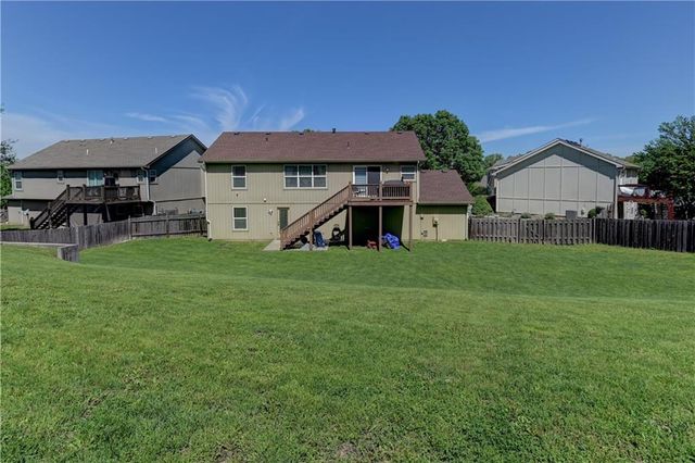 4523 Edgehill Street, Leavenworth, KS 66048