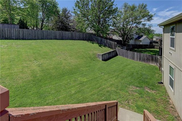 4523 Edgehill Street, Leavenworth, KS 66048