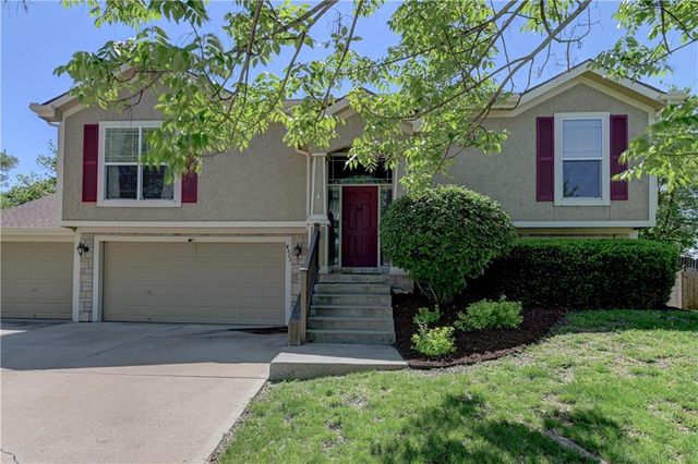 4523 Edgehill Street, Leavenworth, KS 66048