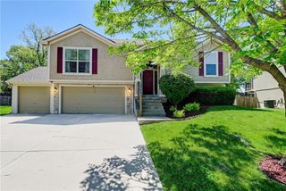 4523 Edgehill Street, Leavenworth, KS 66048