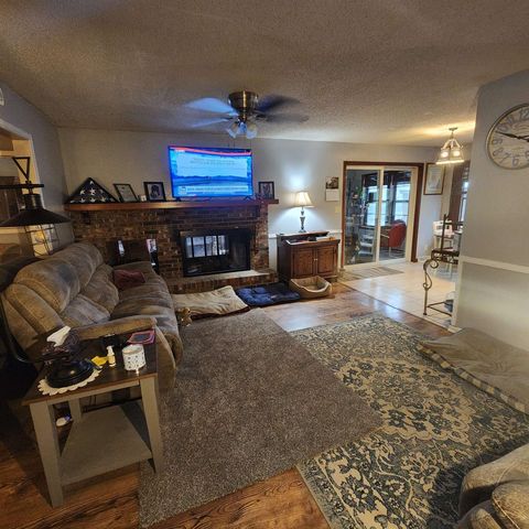 2503 Crescent Drive, Horseshoe Bend, AR 72512