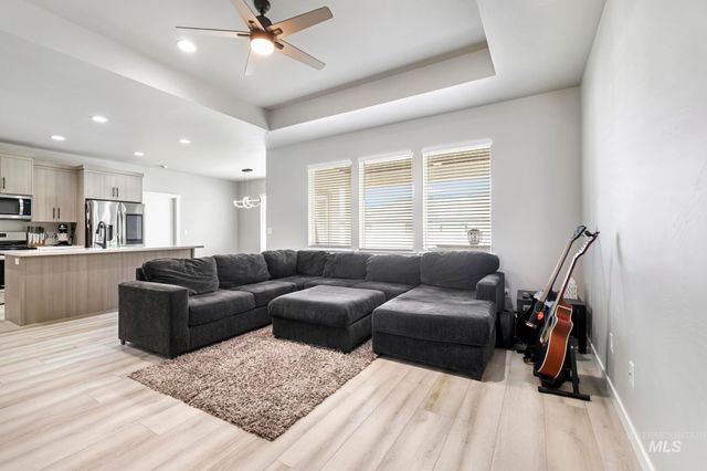 727 Satia Ln, Kimberly, ID 83341