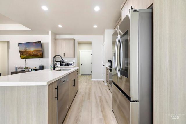 727 Satia Ln, Kimberly, ID 83341