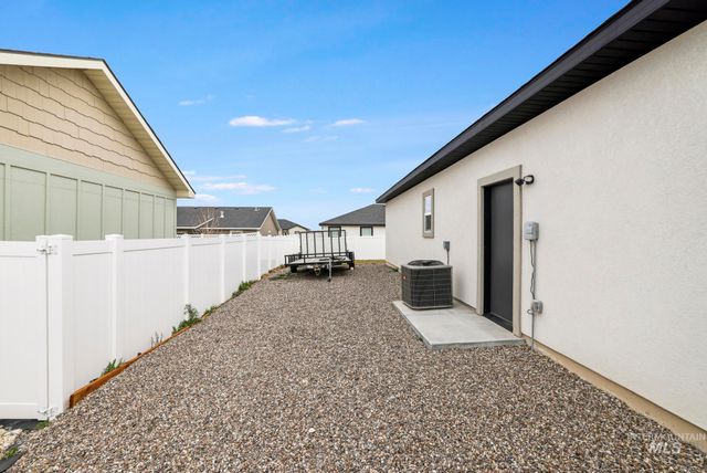 727 Satia Ln, Kimberly, ID 83341