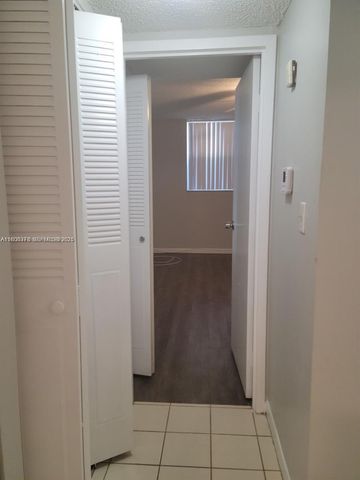 1800 SW 81st Avenue 1105, North Lauderdale, FL 33068