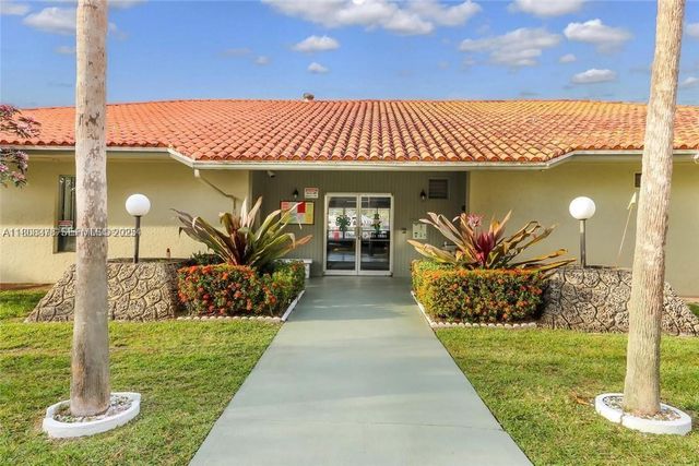 1800 SW 81st Avenue 1105, North Lauderdale, FL 33068