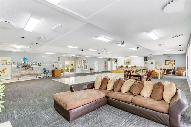1800 SW 81st Avenue 1105, North Lauderdale, FL 33068