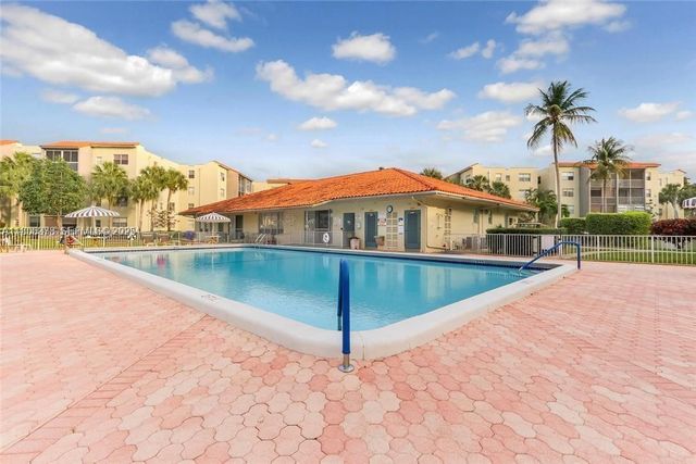 1800 SW 81st Avenue 1105, North Lauderdale, FL 33068