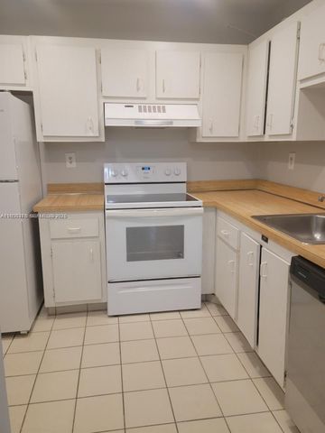 1800 SW 81st Avenue 1105, North Lauderdale, FL 33068