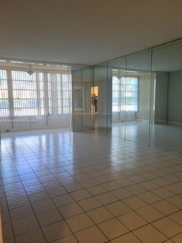 1800 SW 81st Avenue 1105, North Lauderdale, FL 33068