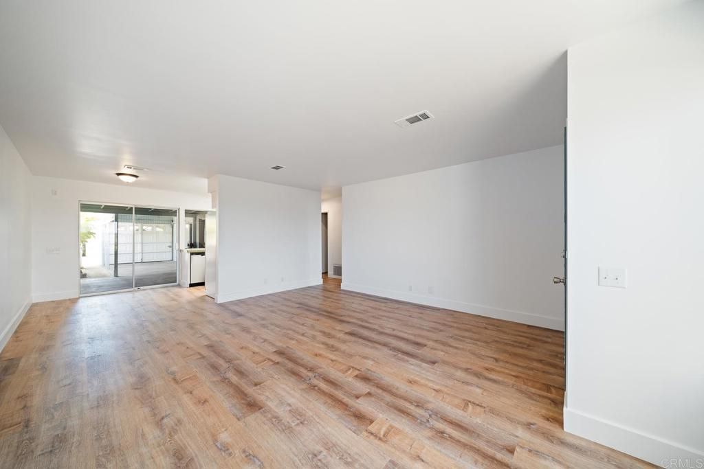 Image 9 of property listing at 3839 Vista Campana S 44, Oceanside, CA 92057