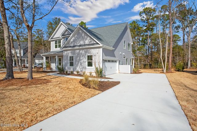 8233 Sage Valley Drive, Wilmington, NC 28411
