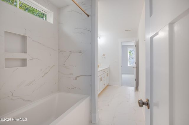 8233 Sage Valley Drive, Wilmington, NC 28411