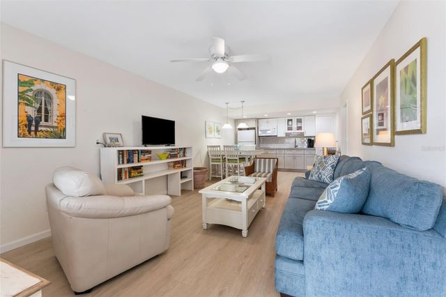 2700 GULF BOULEVARD 1E, Belleair Beach, FL 33786