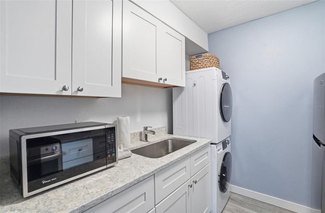 155 MEDALLION BOULEVARD E, Madeira Beach, FL 33708