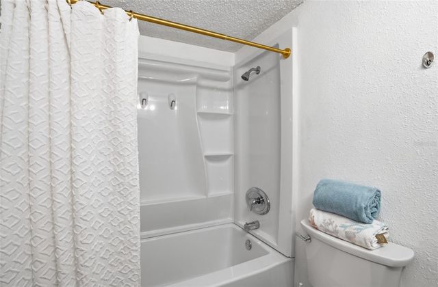 155 MEDALLION BOULEVARD E, Madeira Beach, FL 33708