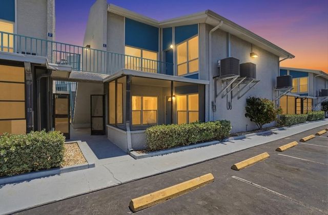 155 MEDALLION BOULEVARD E, Madeira Beach, FL 33708