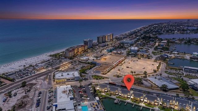 155 MEDALLION BOULEVARD E, Madeira Beach, FL 33708