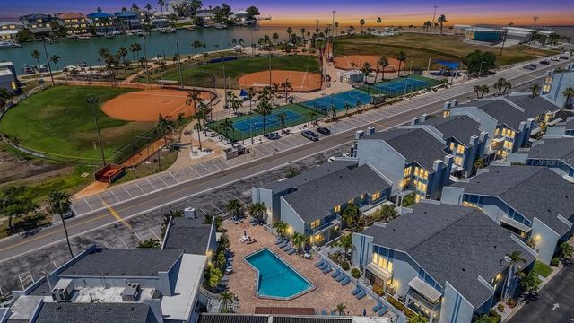 155 MEDALLION BOULEVARD E, Madeira Beach, FL 33708