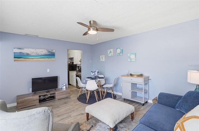 155 MEDALLION BOULEVARD E, Madeira Beach, FL 33708