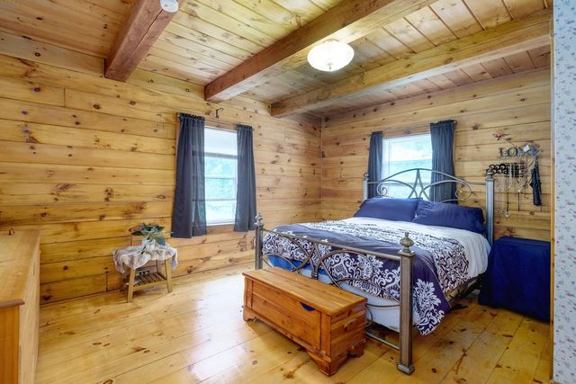 52 Island Pond Road, Derry, NH 03038