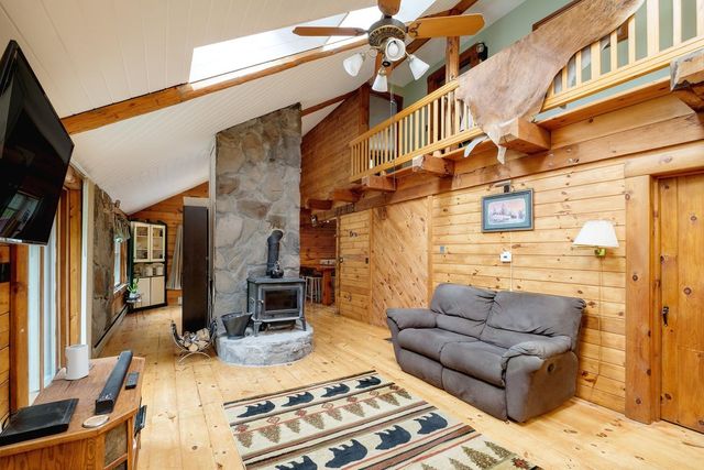 52 Island Pond Road, Derry, NH 03038