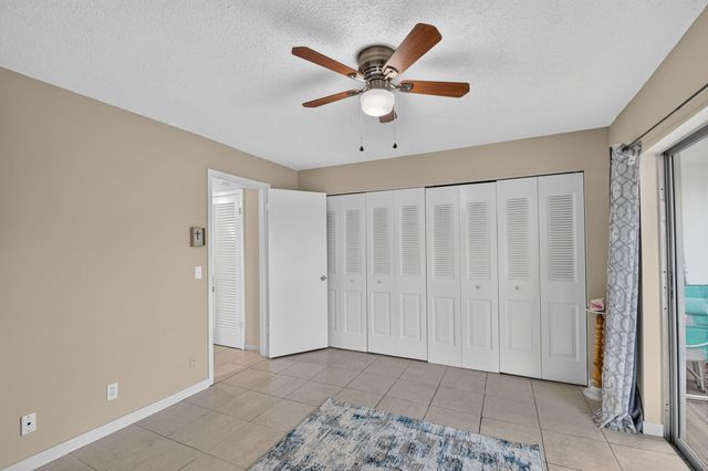 16 SUSSEX A, West Palm Beach, FL 33417