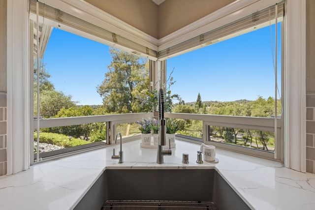 1325 Kentucky Greens Way, Newcastle, CA 95658