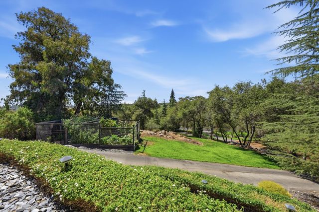 1325 Kentucky Greens Way, Newcastle, CA 95658