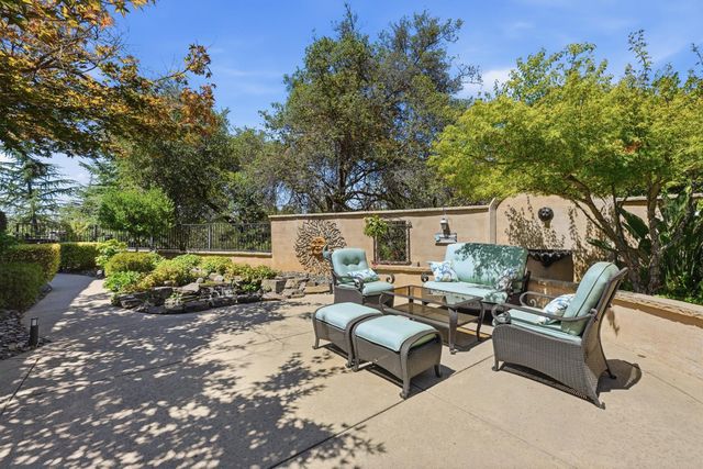 1325 Kentucky Greens Way, Newcastle, CA 95658