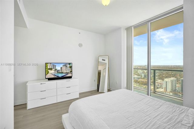 1111 SW 1st Ave 3514-N, Miami, FL 33130