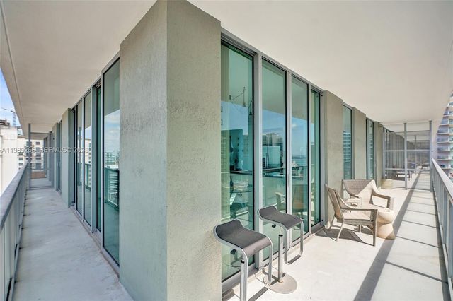 1111 SW 1st Ave 3514-N, Miami, FL 33130