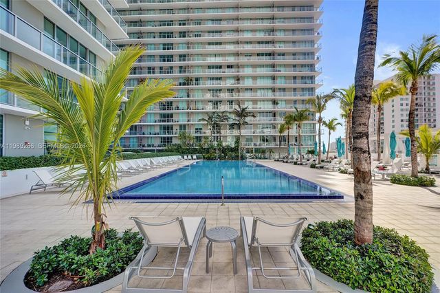 1111 SW 1st Ave 3514-N, Miami, FL 33130