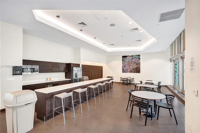 1111 SW 1st Ave 3514-N, Miami, FL 33130