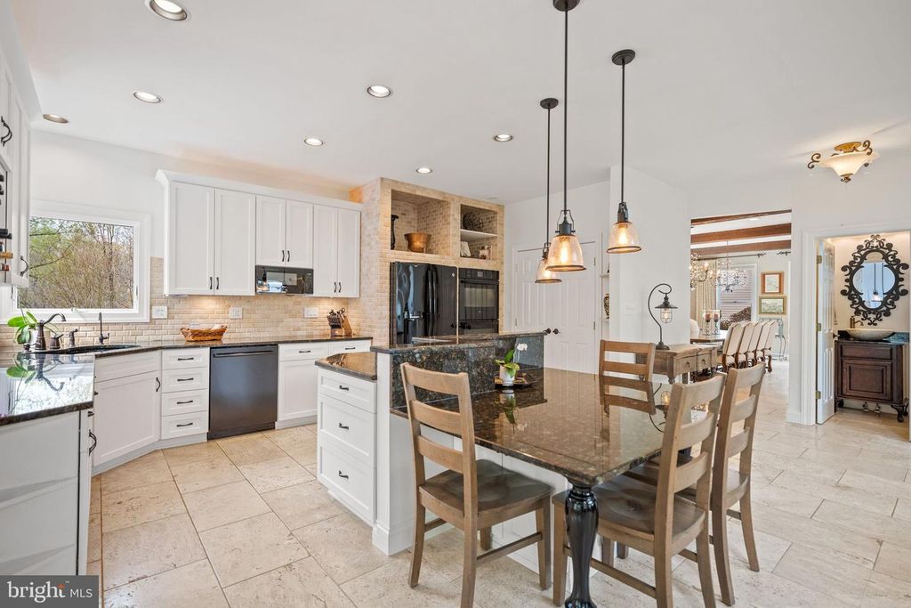 Image 17 of property listing at 8434 GOVERNOR RUN, Ellicott City, MD 21043