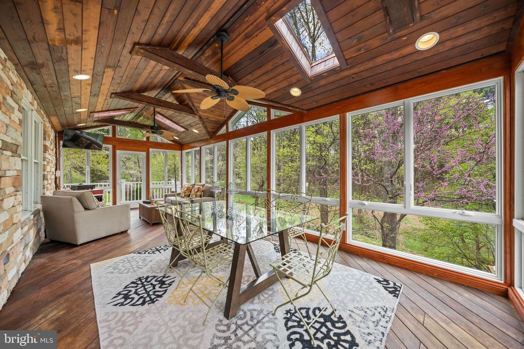 Image 27 of property listing at 8434 GOVERNOR RUN, Ellicott City, MD 21043