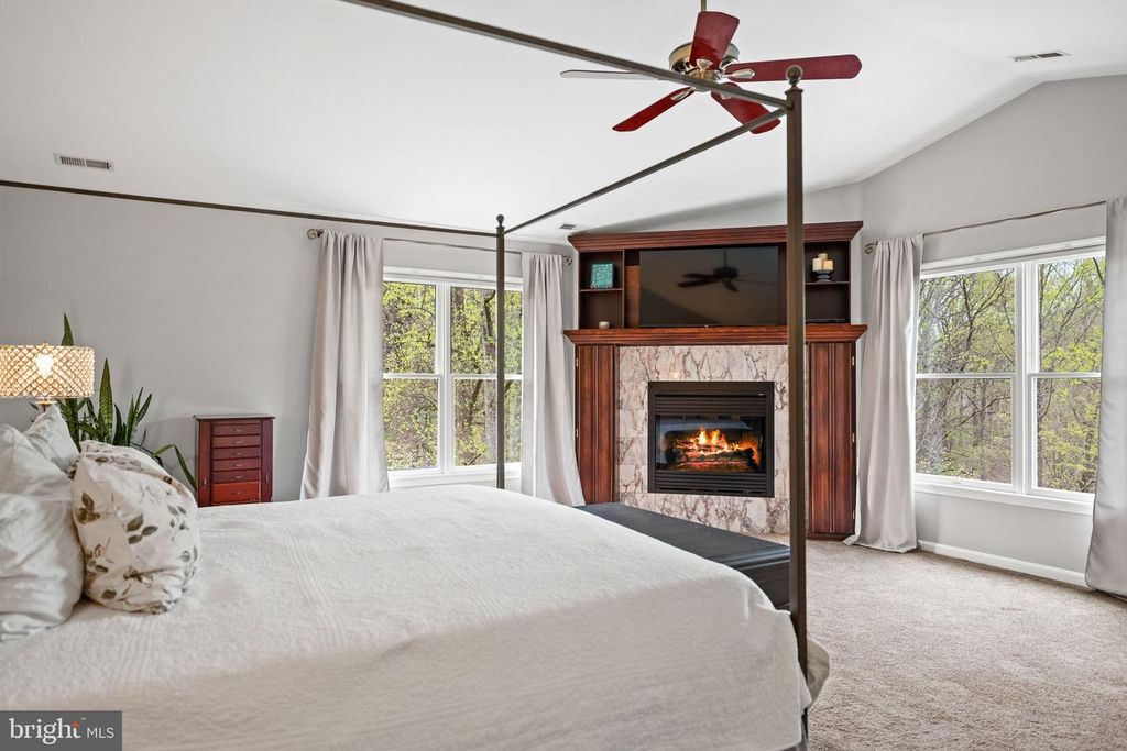 Image 35 of property listing at 8434 GOVERNOR RUN, Ellicott City, MD 21043