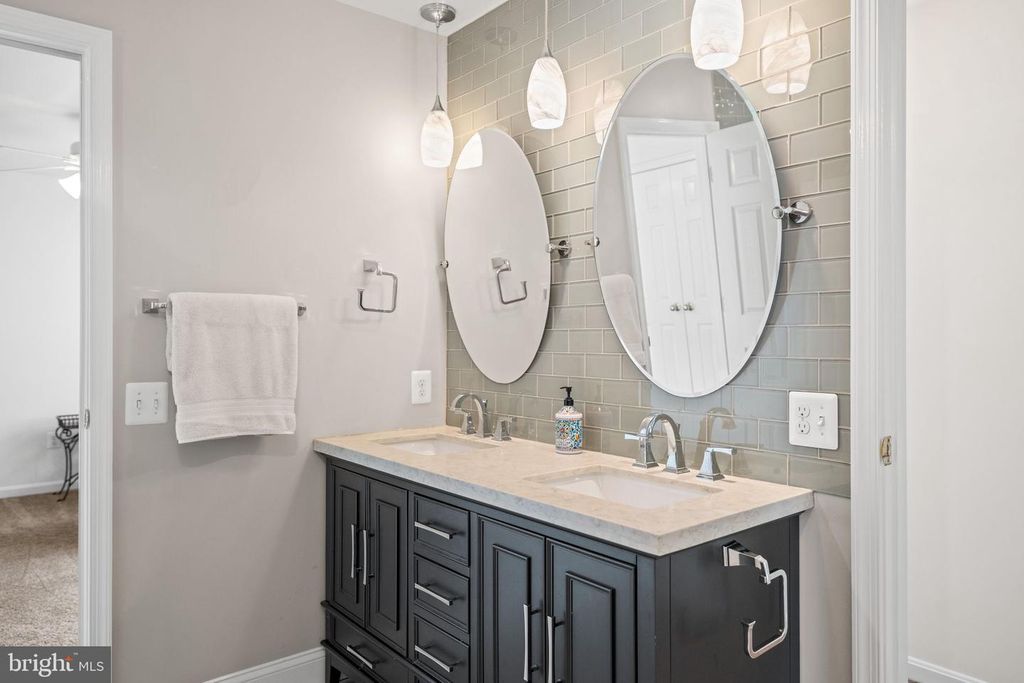 Image 49 of property listing at 8434 GOVERNOR RUN, Ellicott City, MD 21043