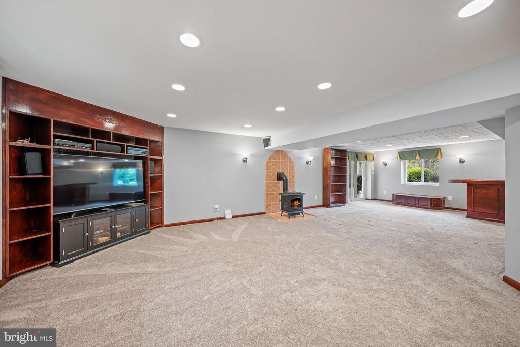 Image 55 of property listing at 8434 GOVERNOR RUN, Ellicott City, MD 21043