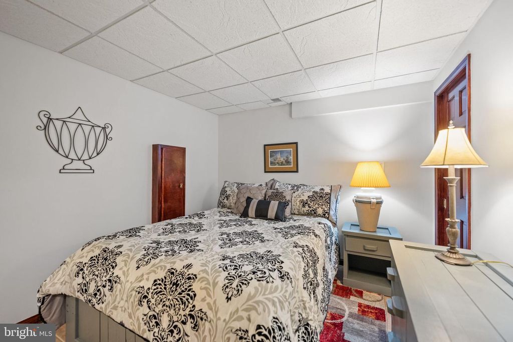 Image 63 of property listing at 8434 GOVERNOR RUN, Ellicott City, MD 21043