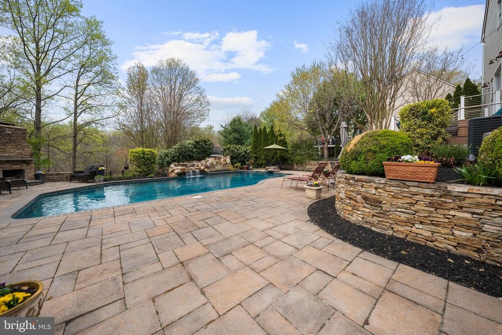 Image 65 of property listing at 8434 GOVERNOR RUN, Ellicott City, MD 21043