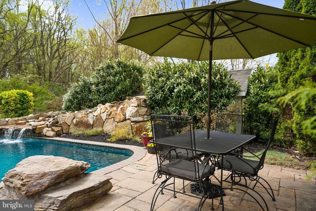 Image 70 of property listing at 8434 GOVERNOR RUN, Ellicott City, MD 21043