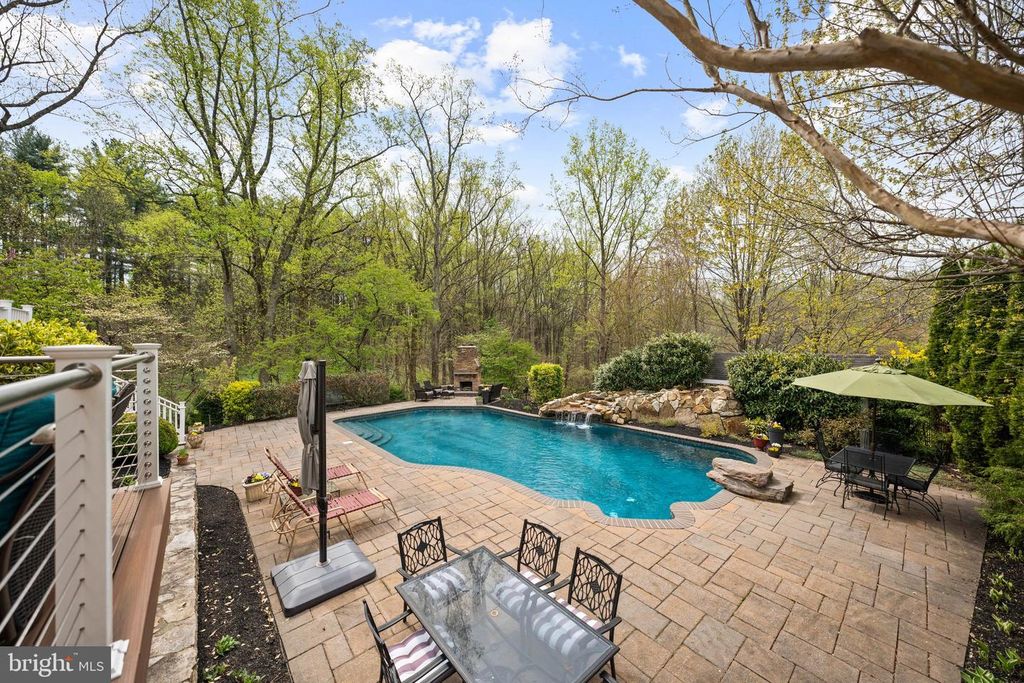 Image 72 of property listing at 8434 GOVERNOR RUN, Ellicott City, MD 21043